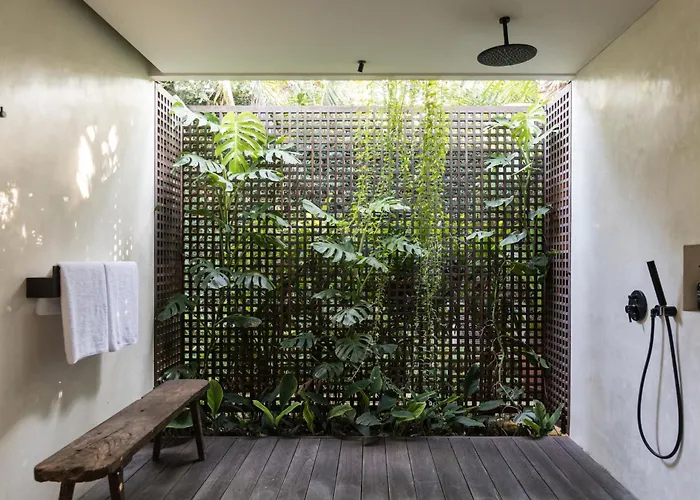 Umah Majegau *